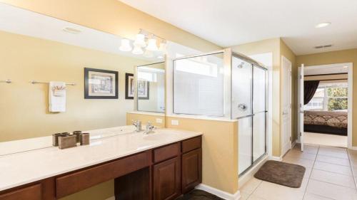 6br Windsor Hills Villa