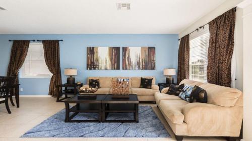 6br Windsor Hills Villa