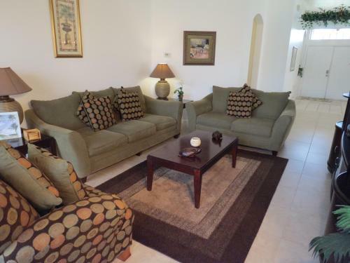 4 Bedroom Formosa Area Home