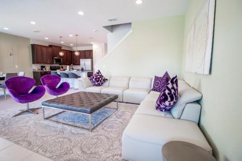 Encore Resort 8 Bedroom Vacation Home With Pool (2104)