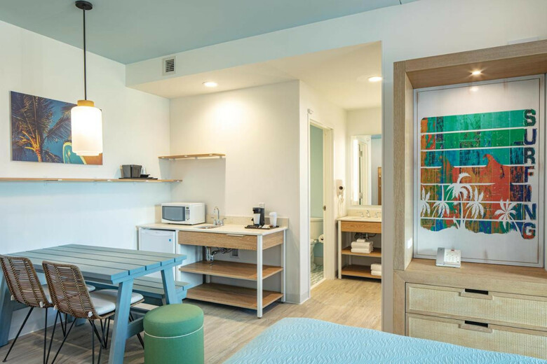 Hotel Universal's Endless Summer Resort - Dockside Inn And Suites