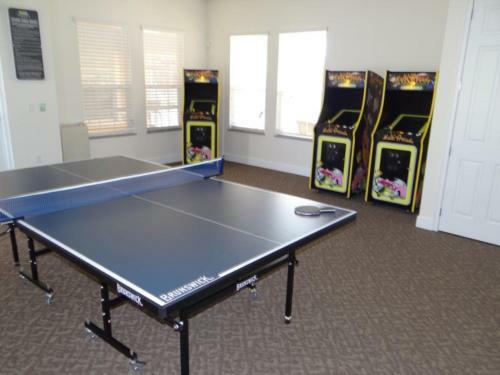 Modern 3 Bedroom 3 Bath Town Home Near Disney