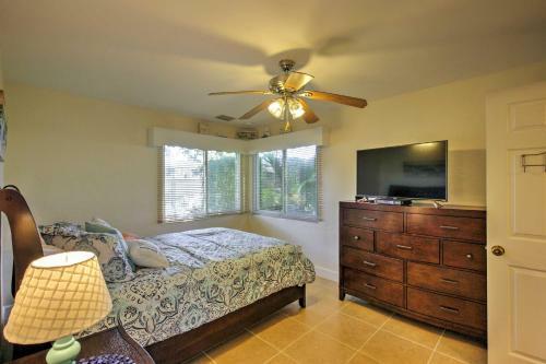 Tropical Ormond Beach Bungalow With Patio And Grill!