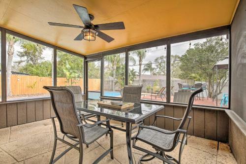Tropical Palm Harbor Retreat With Lanai And Patio