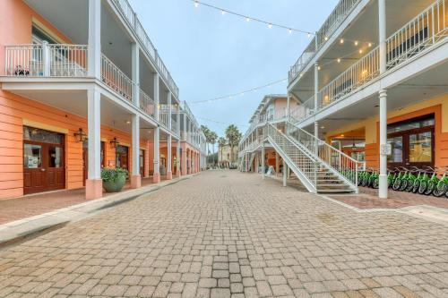 Carillon Beach Inn