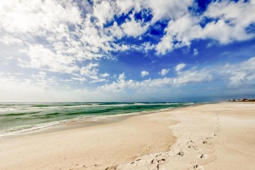 Carillon Beach Inn