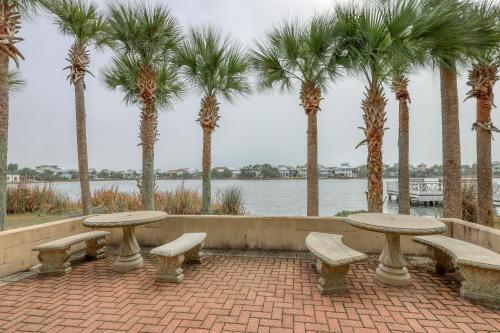 Carillon Beach Inn