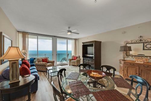1205 - 2b/2 Bath With Bunks - Gulf Front Balcony - Living Room Faces The Gulf