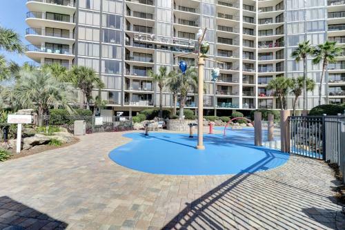 Edgewater Leeward By Blueswell
