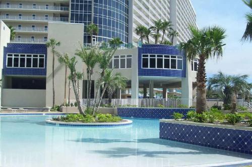 Laketown Wharf 116 (1/2)