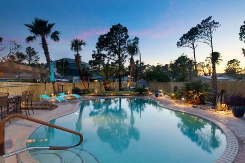 Tickled Turtle Beach House (3/2)