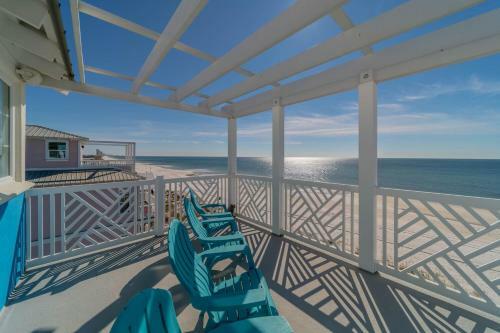 The Sandcastle Home