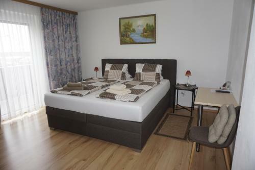 Hostal Pension-ferienwohnung Rotar