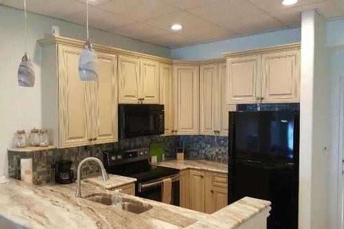 Newly Renovate Beachfront Beauty By Gulf Life