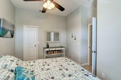 Port Charlotte Canalfront Home With Pool And Dry Bar!