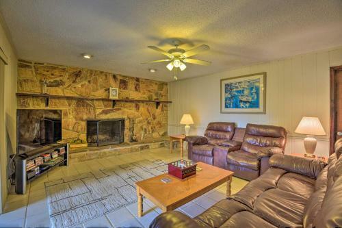 Daytona Area Home With Patio, About 3 Mi To Beach!