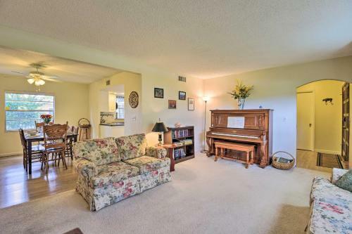 Daytona Area Home With Patio, About 3 Mi To Beach!