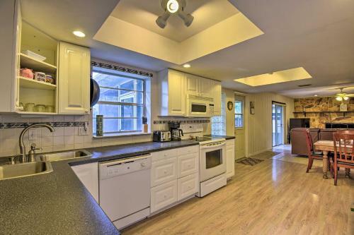 Daytona Area Home With Patio, About 3 Mi To Beach!