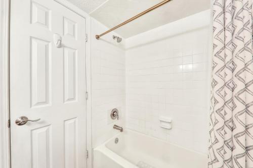 Clipper Cabana Beachwalk Condo
