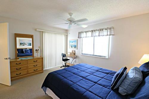 Ocean Village Club E34