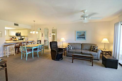 Ocean Village Club E34