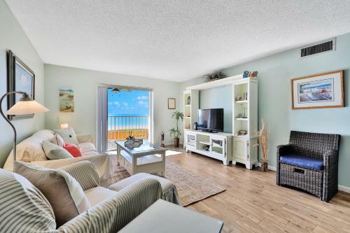 Treasure Sands - Gulf Blvd