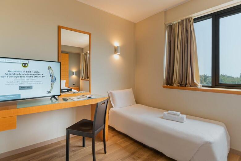 B&B Hotel Pisa Airport