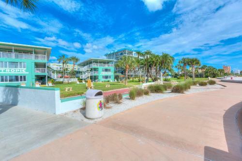 Apartamento Tropic Terrace #51 - Beachfront Rental Condo
