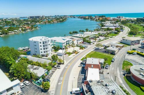 Apartamento Affordable Beach Condos -two Bed Condo With Full Kitchen Condo