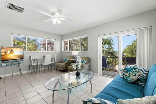 Seabreeze, 3br, Walk To Beach, Wifi, Pet Friendly, Sleeps 10
