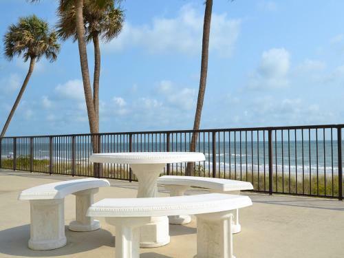 Apartamento Ocean Sands 504 Beachfront Studio Condo