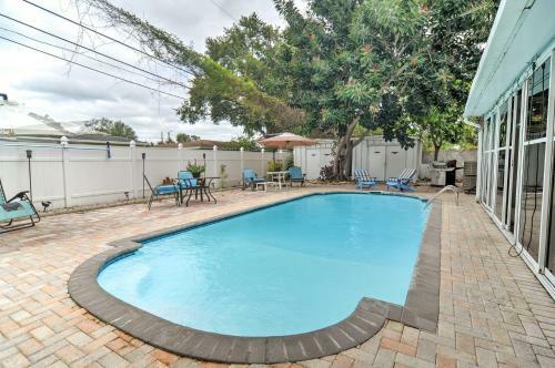 St Petersburg Home With Pool - 4 Miles From Downtown!