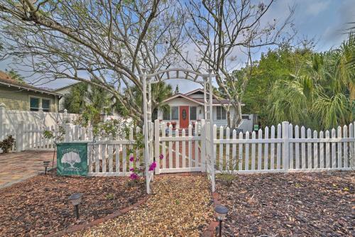 Sunny St Pete Cottage Tropicana Field About 1 Mi