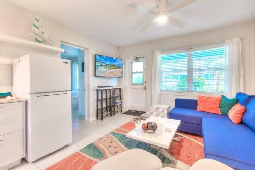 Apartamento Tropic Terrace #21 - Beachfront Rental Apts