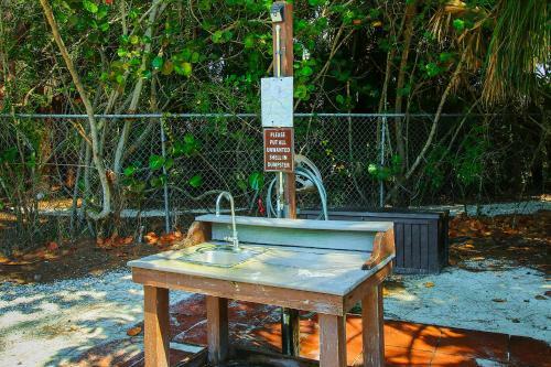 Peaceful Resort Condo On Sanibel's Secluded West End - Blind Pass B111