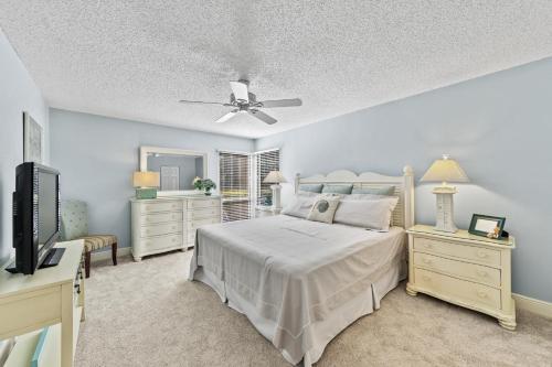 Hidden Gem Resort Condo Perfect For Sunsets & Shells - Blind Pass G102