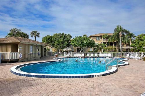 Blind Pass Condo G206 On Beautiful Sanibel Island