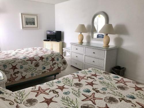Blind Pass Condo E103 On Beautiful Sanibel Island