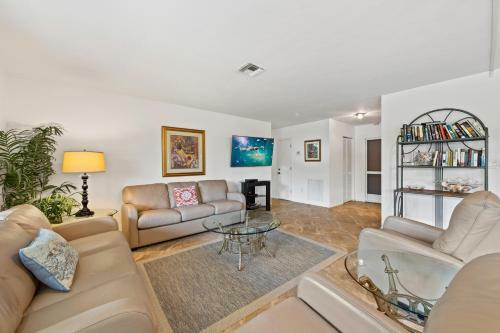 Blind Pass Condo F103 On Beautiful Sanibel Island