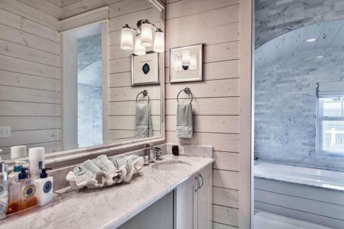 Watercolor By Dune Vacation Rentals - Gulf District