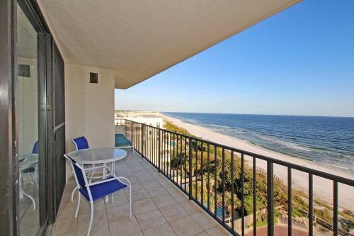 Apartamento One Seagrove Place Unit 701 Condo