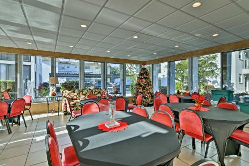 Apartamento Updated Condo With Patio, 5min Walk To Crescent Beach