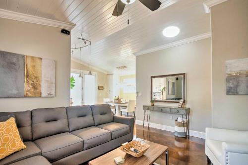 Chic Sarasota Cottage - Mins To Beach And Downtown!