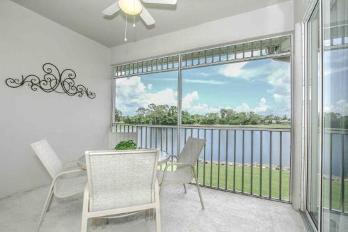 Greenlinks Golf Villa At Lely Resort