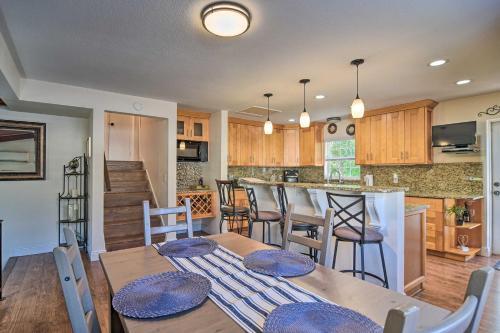Seminole Home - 1 Mi To Indian Shores Beach!