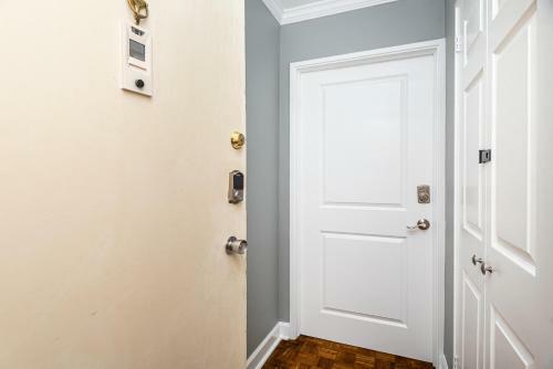 Apartamento Downtown! 24 Concierge! Barconly! Pt9b