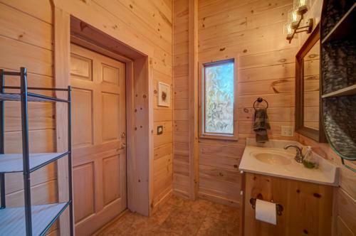 Heaven On The Lake By Escape To Blue Ridge