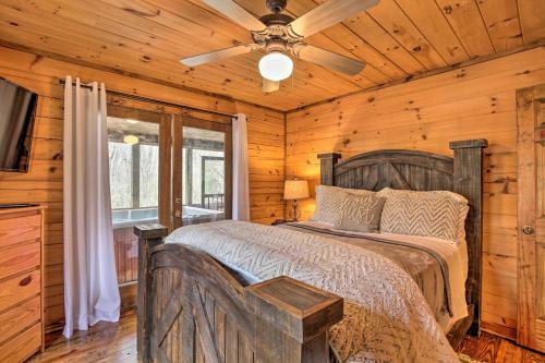 Picturesque Mtn Cabin With Hot Tub And Fire Pit!