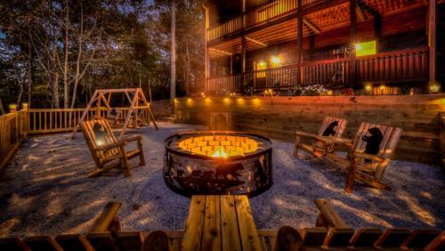 Mountain Bear Lodge By Escape To Blue Ridge