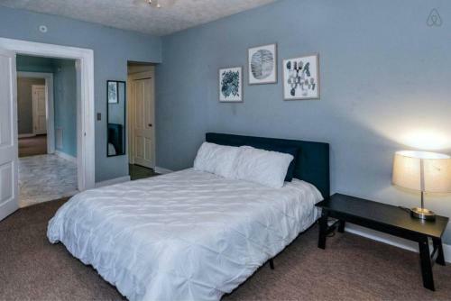 Downtown Cottage Near River! 15 Min To Benning